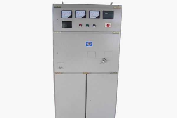 三伏潭镇控制柜-使用3683控制柜前进行这些检查